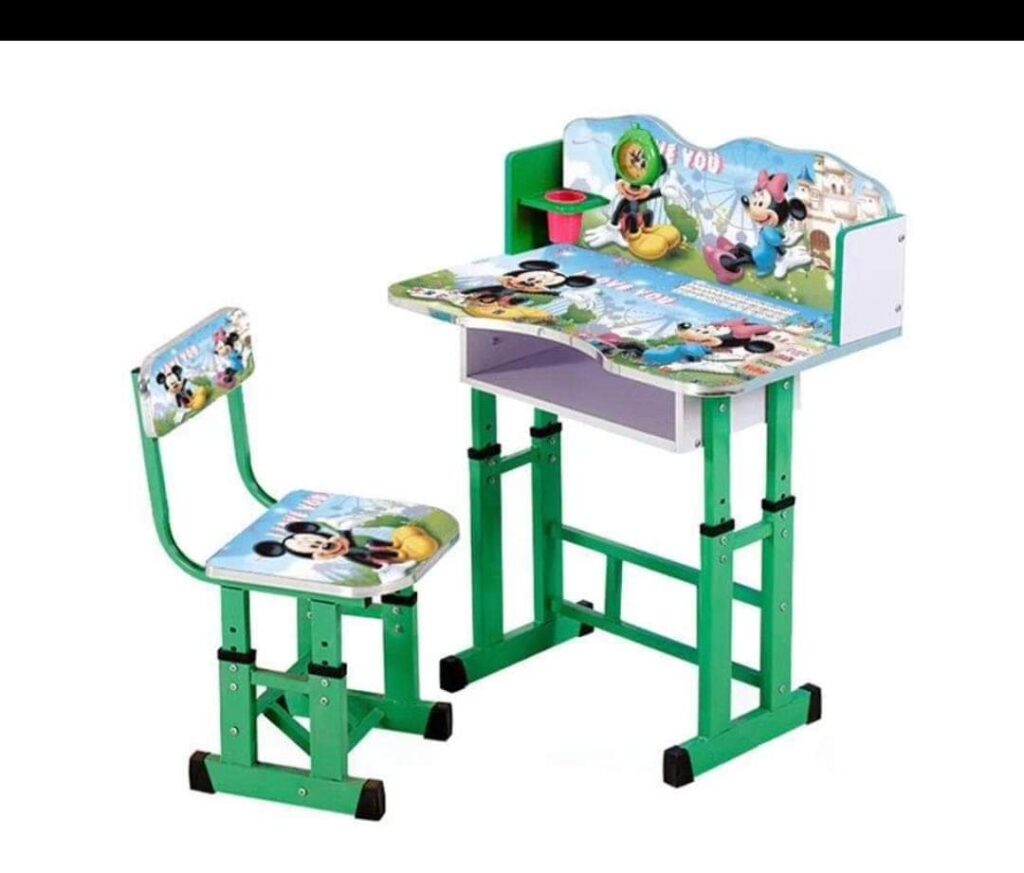 Baby desk